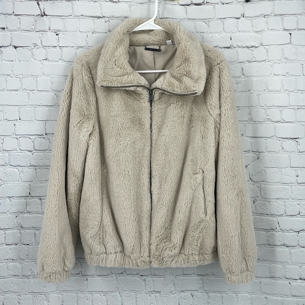 Never Worn Faux Fur M Magaschoni Zip Up Elastic Bottom Beige Fluffy Soft Coat